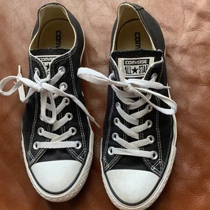 Unisex black converse All Star